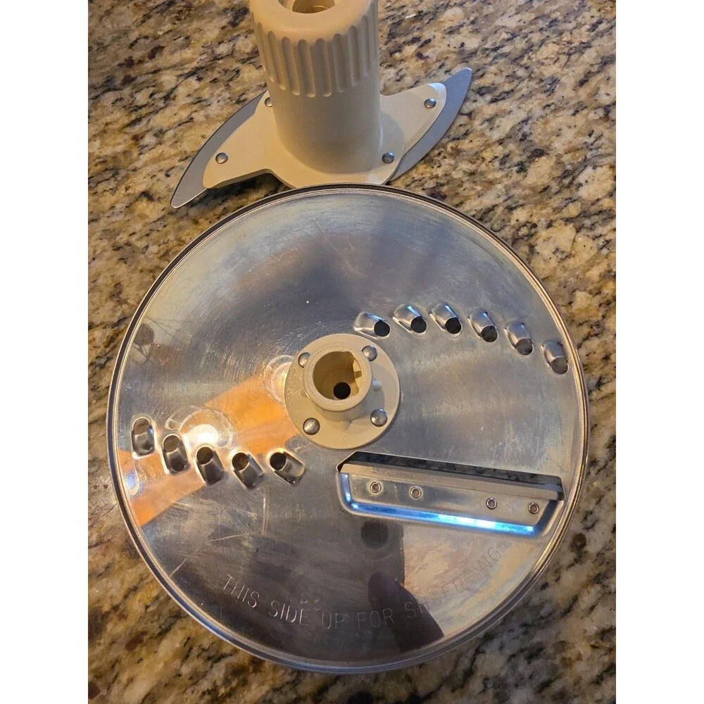 Vintage GE General Electric D1FP18 Food Processor Tested Works Slice/Shred Disc
